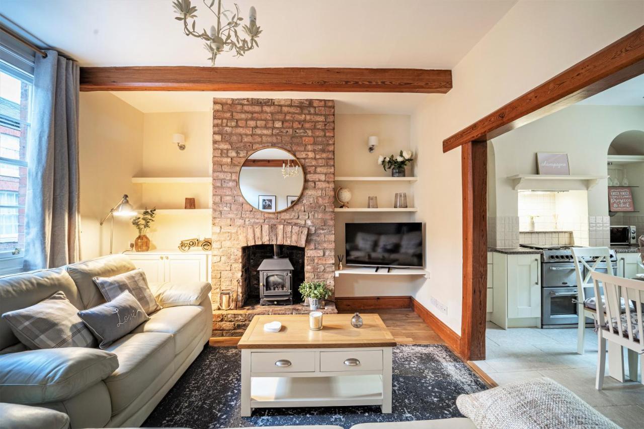 The Cottage In Chester, Sleeps 6 With Free Parking Zewnętrze zdjęcie