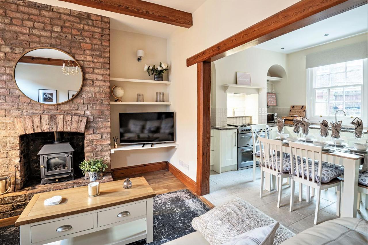 The Cottage In Chester, Sleeps 6 With Free Parking Zewnętrze zdjęcie