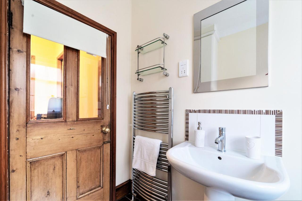 The Cottage In Chester, Sleeps 6 With Free Parking Zewnętrze zdjęcie